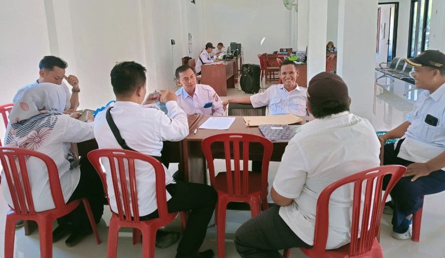 Evaluasi Kinerja Perangkat Desa Randusongo: Fokus pada Pelayanan Prima dan Pembangunan